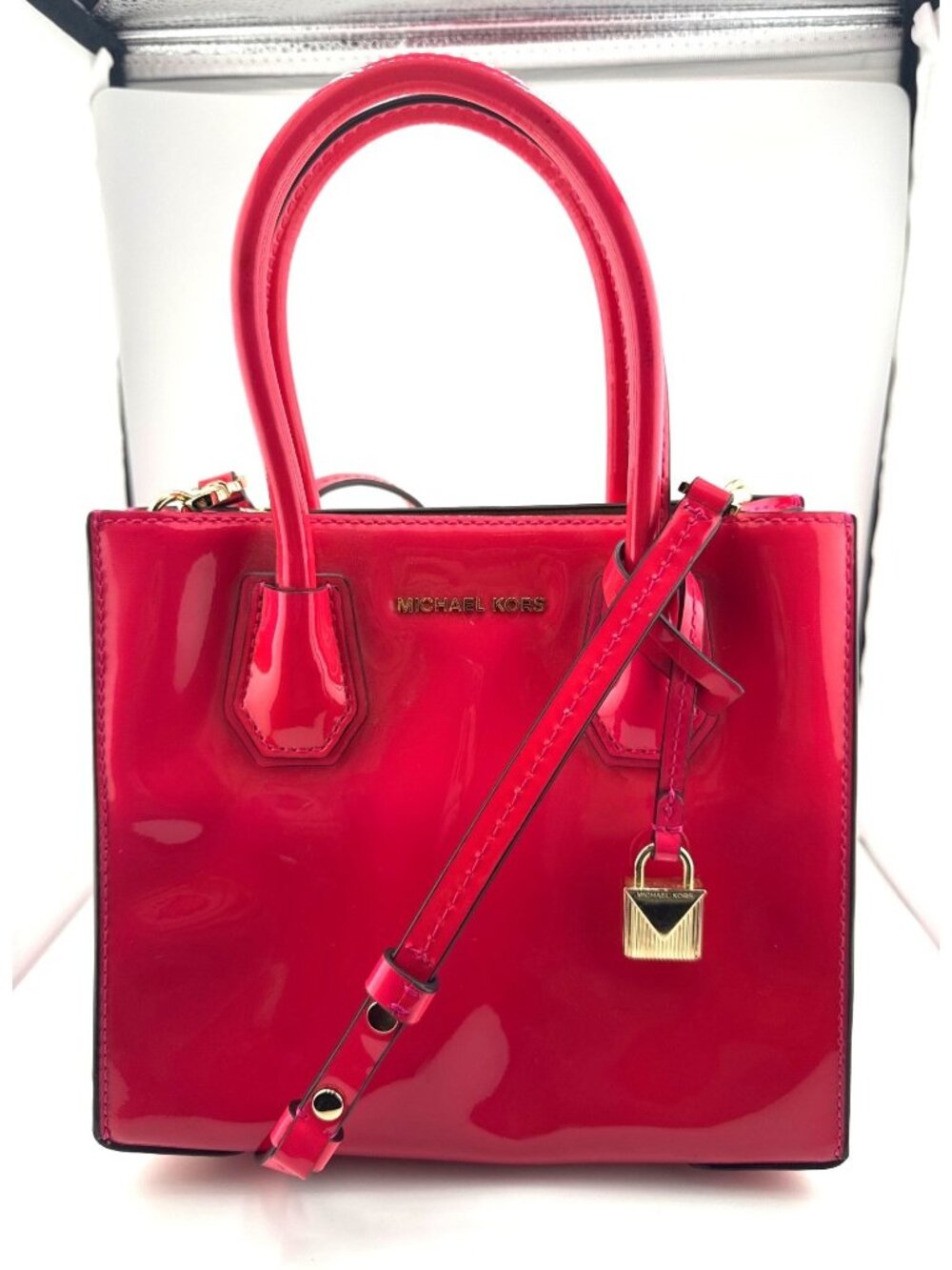 Michael Kors Mercer Medium Messenger Patent Leather Fuchsia Crossbody Bag Charm